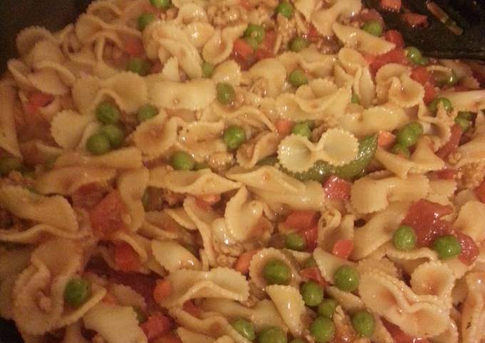 Recipe of Homemade Chicken and veg pasta