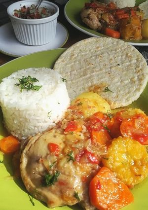 Una foto de Sudado de pollo 🍗