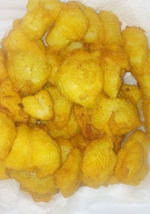A picture of Bhajia/viazi karai.