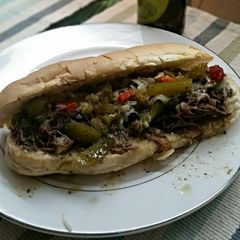 A picture of Chicago-style "Cheesy Beef".