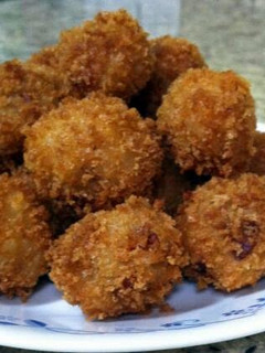 A picture of Loaded Potato Fritters.