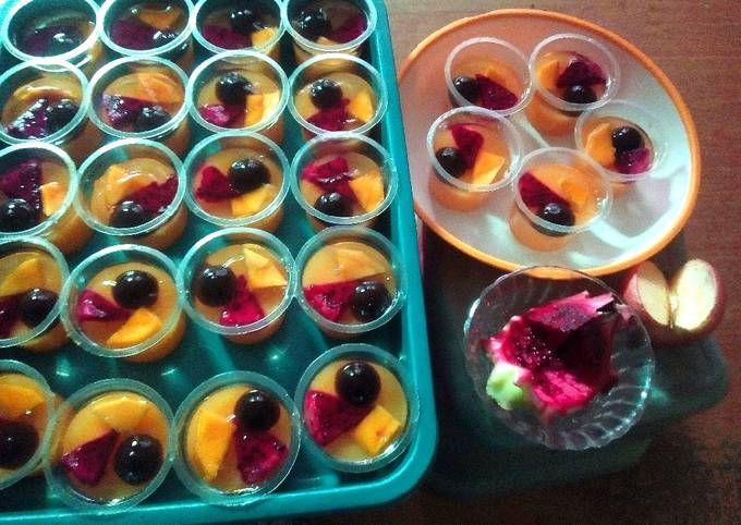 Puding buah cup