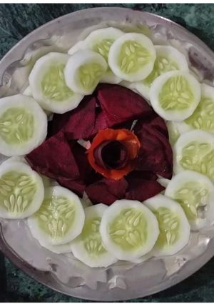 वेजिटेबल सलाद (vegetable salad recipe in Hindi) रेसिपी मुख्य फोटो