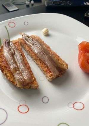 Una foto de Sardinas en Salazón