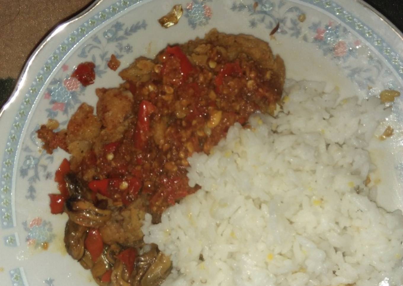 Ayam geprek Jontor sambal kacang