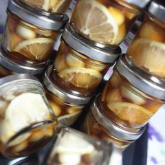 A picture of Honey & Lemon Garlic Pickles.