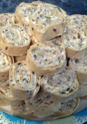 A picture of Granny's Party Pinwheels.