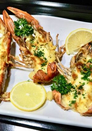 รูปของ Crayfish Thermidor/ เครย์ฟิช แตร์มีดอร์ 🃏🤡