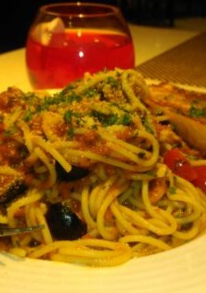 A picture of SPAGHETTI with Tomato Sauce.