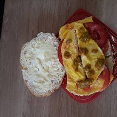 A picture of Breakfast roll.