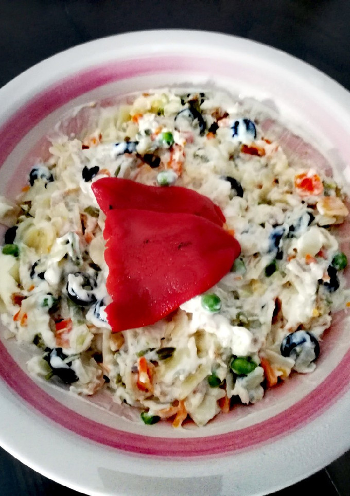 Una foto de Ensaladilla con hortalizas y verduras deshidratadas