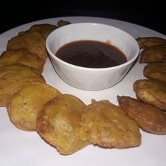 A picture of Potato chips pakawri.