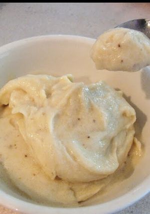 A picture of The deceptive Banana Ice cream..