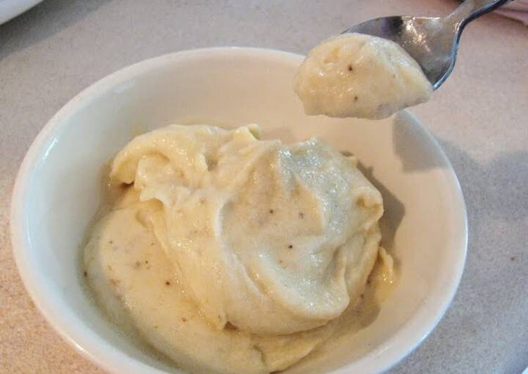 Recipe of Delicious The deceptive Banana Ice cream.