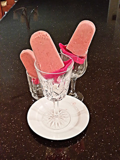 A picture of Strawberry Cream Popcicles.