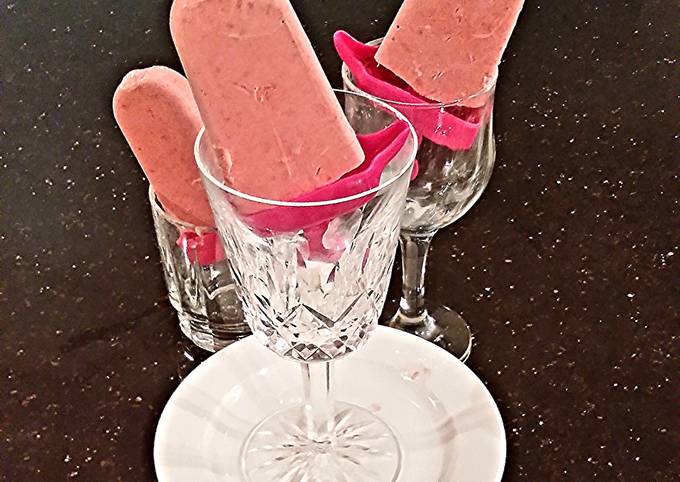 Strawberry Cream Popcicles