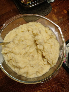 A picture of Mashed Potatoes and Rutabagas.