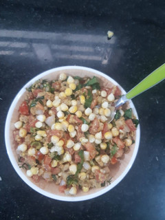 પાલક મકાઈ નું સલાડ(Palak corn salad recipe in gujarati) રેસીપી મુખ્ય ફોટો