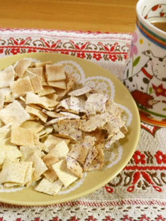 A picture of Low-cal Okara Cookies in a Microwave.