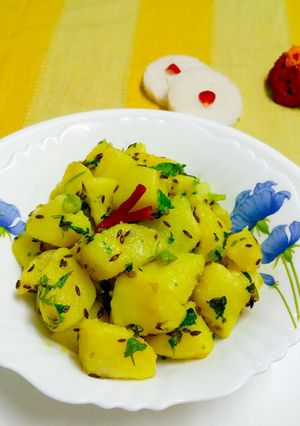 A picture of Jeera Aloo.
