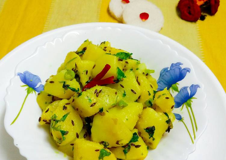 Simple Way to Make Ultimate Jeera Aloo