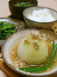A picture of Super Easy Simmered Sweet Onion Soboro.
