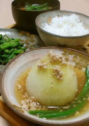 A picture of Super Easy Simmered Sweet Onion Soboro.