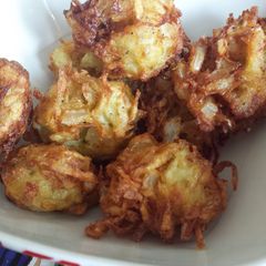 A picture of German Potato hashbrown balls.