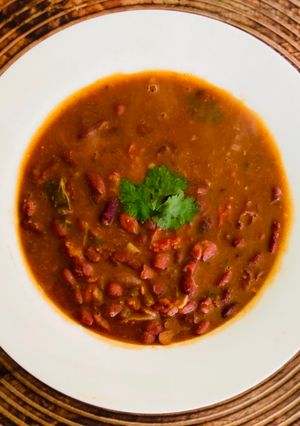 રાજમા (Rajma Recipe in Gujarati) રેસીપી મુખ્ય ફોટો