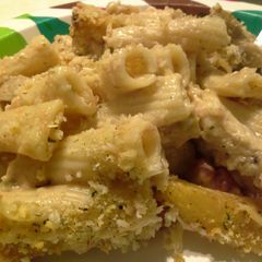 A picture of Creamy Parmesan Chicken Rigatoni.