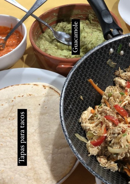 Una foto de Noche de tacos (o fajitas) con amigos!