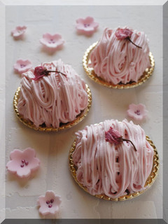 A picture of Spring Sweets Sakura Mont Blanc.