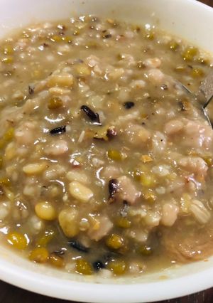 A picture of Green Gram / Mung Bean Multigrain Porridge >> Ginisang Munggo | Monggo with Pork and Mixed Grains.