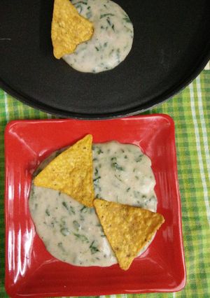 A picture of Hot Creamy spinach Dip.