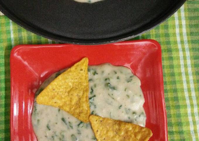 Hot Creamy spinach Dip