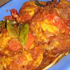 A picture of 129. Telor Ceplok Bumbu Bali.