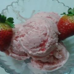 Strawberry ice cream A picture of Strawberry ice cream.
