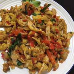A picture of Ayam jerit jeding.