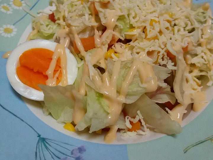 Langkah Mudah untuk Membuat Resep  Salad sayur simple yang Lezat, Enak