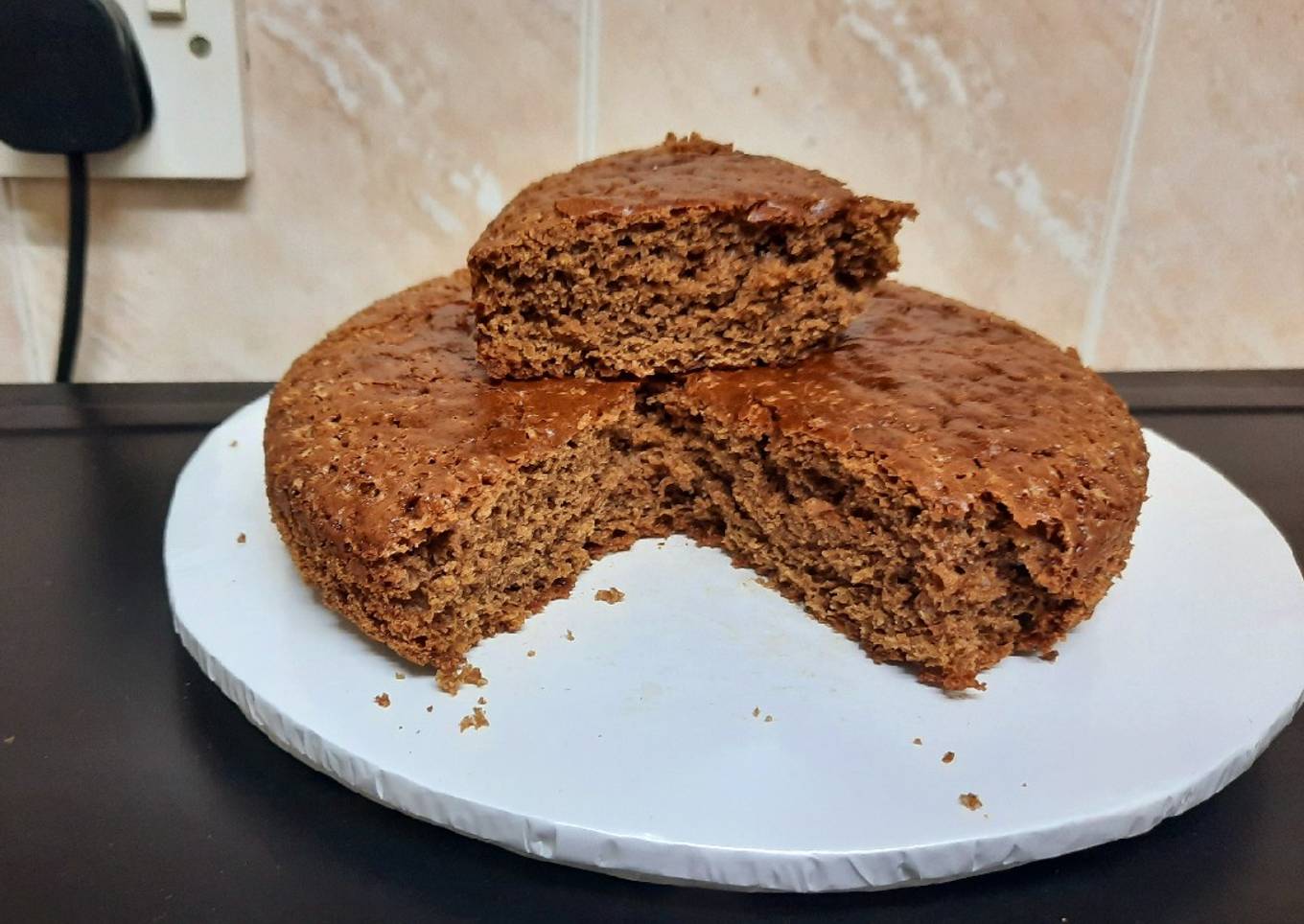 Simple Eggless chocolate cake