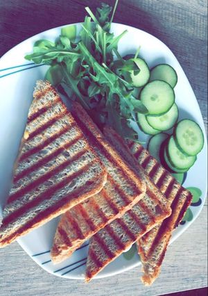 صورة لوصفة فطور صحي وخفيف 😊