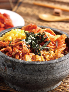 【家樂福廚房】即食創意食譜》韓式泡菜炒飯 的食譜成品照片