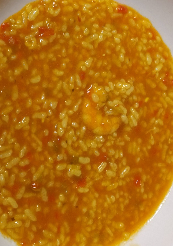 Una foto de Arroz caldoso con gambas