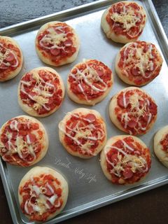 Foto resep Mini Pizza Empuk dan Lembut,Ulen 3 Menit