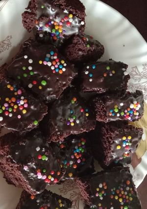 A picture of Brownies.