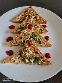 A picture of Chilli garlic toast.
