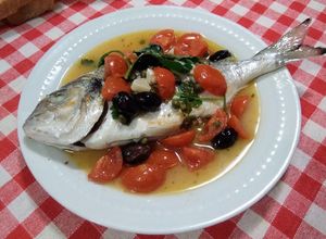 Foto di Spigola alle olive nere