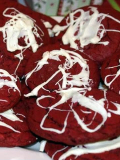 A picture of Red Velvet Cheesecake Cookies.