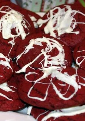 A picture of Red Velvet Cheesecake Cookies.