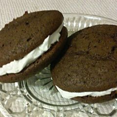 A picture of Nana's Old Fashioned Whoopie Pies.
